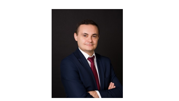 dr Tomasz Bakalarz